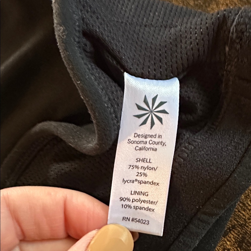 Athleta Fully Focused Sports Bra Black - Picture 5 of 9
